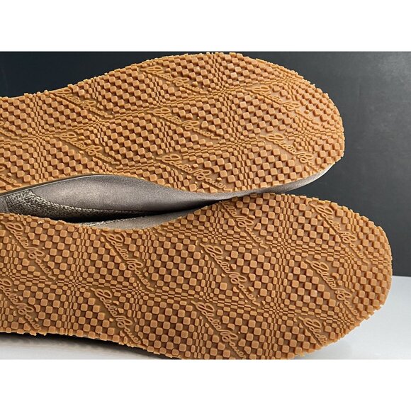 Eddie Bauer Light Gray Suede Transition Chukka Ankle Booties Boots Women’s 8.5 - Picture 15 of 16